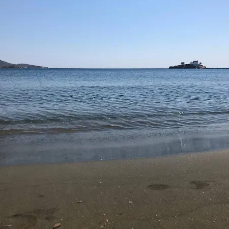 Villa Omega In Kokkali, Leros Gúrna