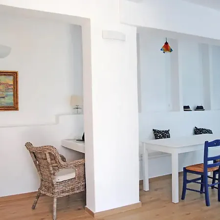 Omega In Kokkali, Leros * Gourna